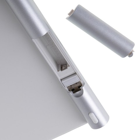 Klawiatura bezprzewodowa bluetooth Smart TV srebrna Kik Sp. z o. o. Sp. k. Klawiatura bezprzewodowa bluetooth Smart TV srebrna Kik Sp. z o. o. Sp. k.